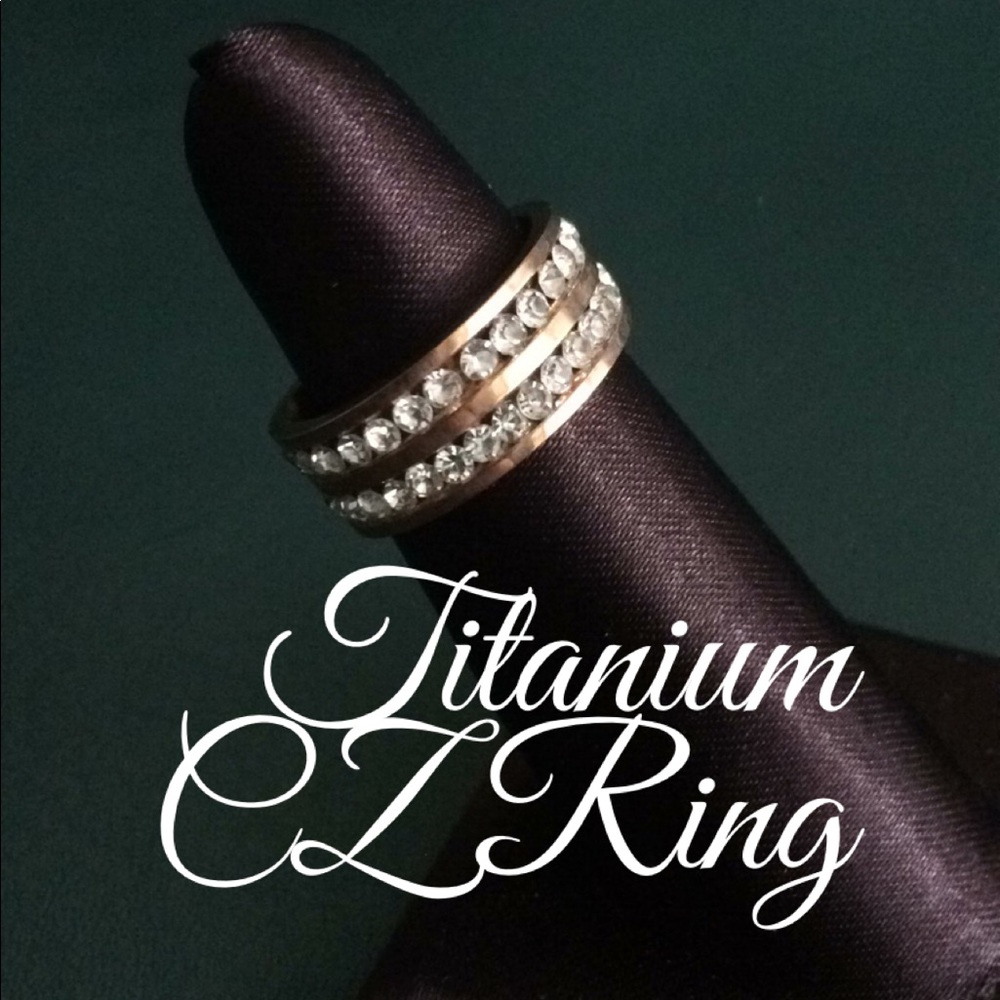 🆕Titanium Ring CZ Rose Gold